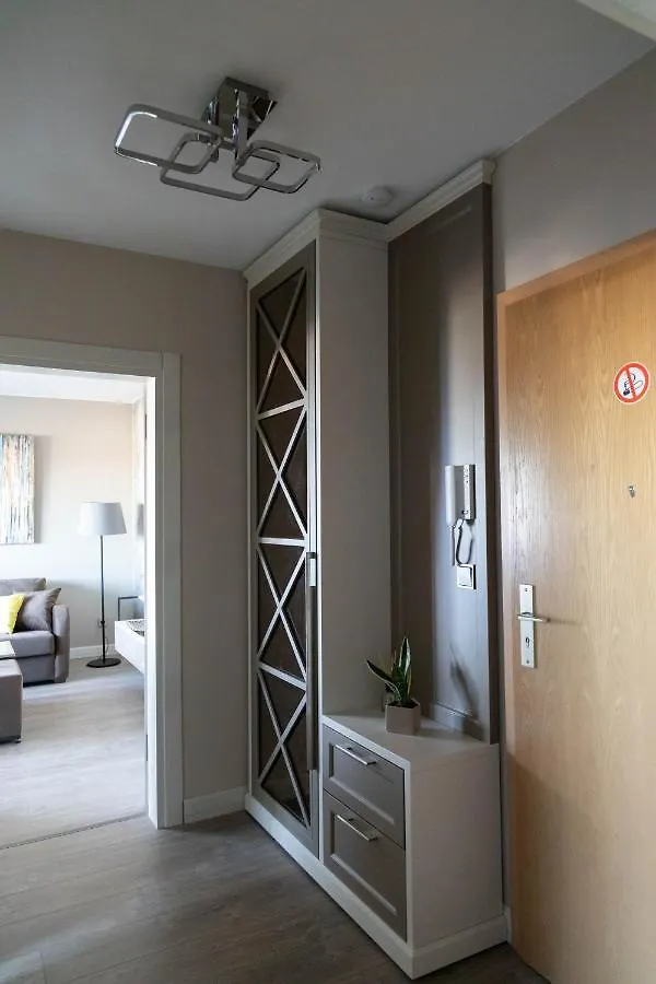 Deluxe Apartment: Messe-Adjacent with Garage Leipzig 0*,
